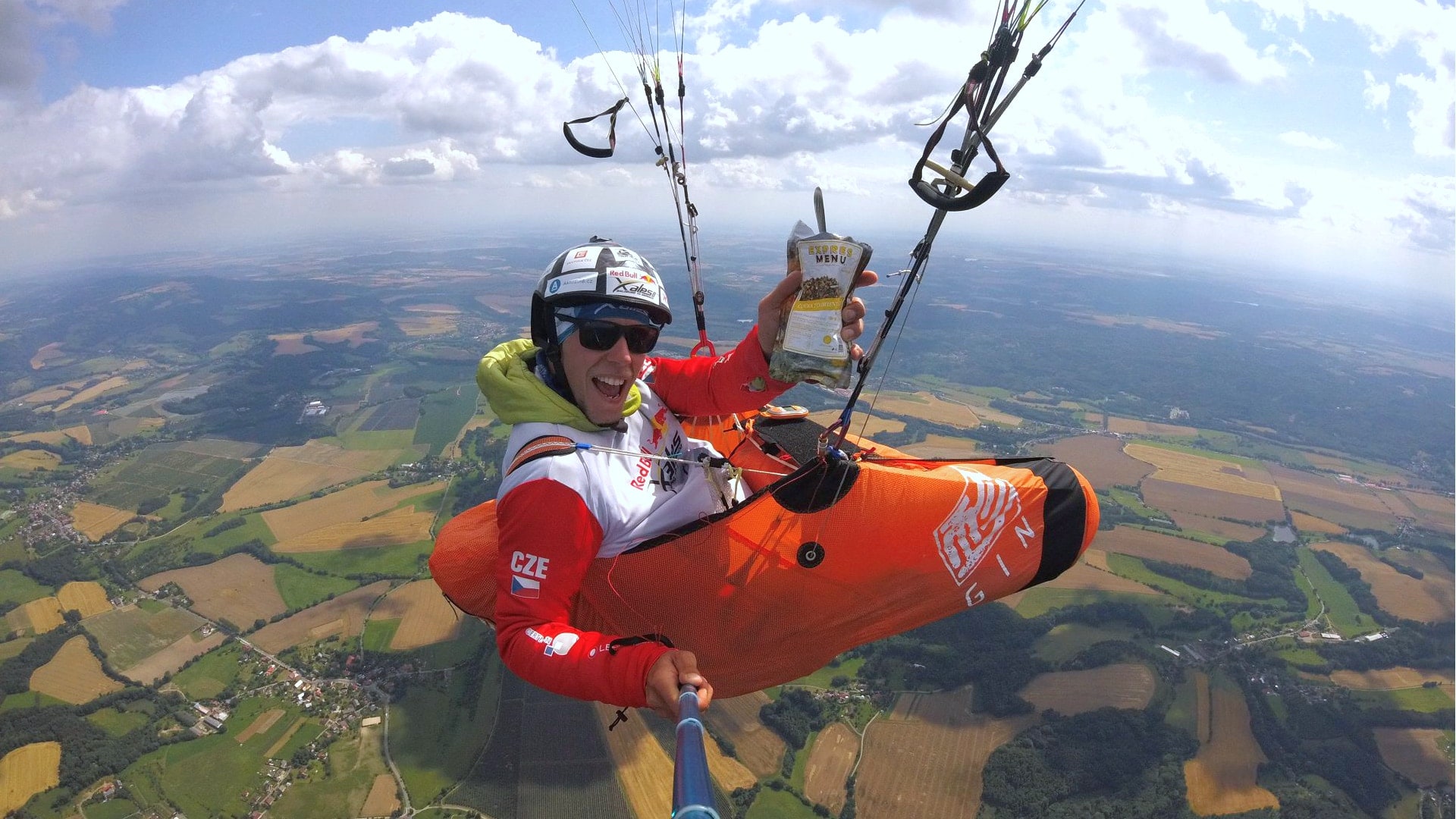 Stanislav Mayer na Red Bull X-Alps