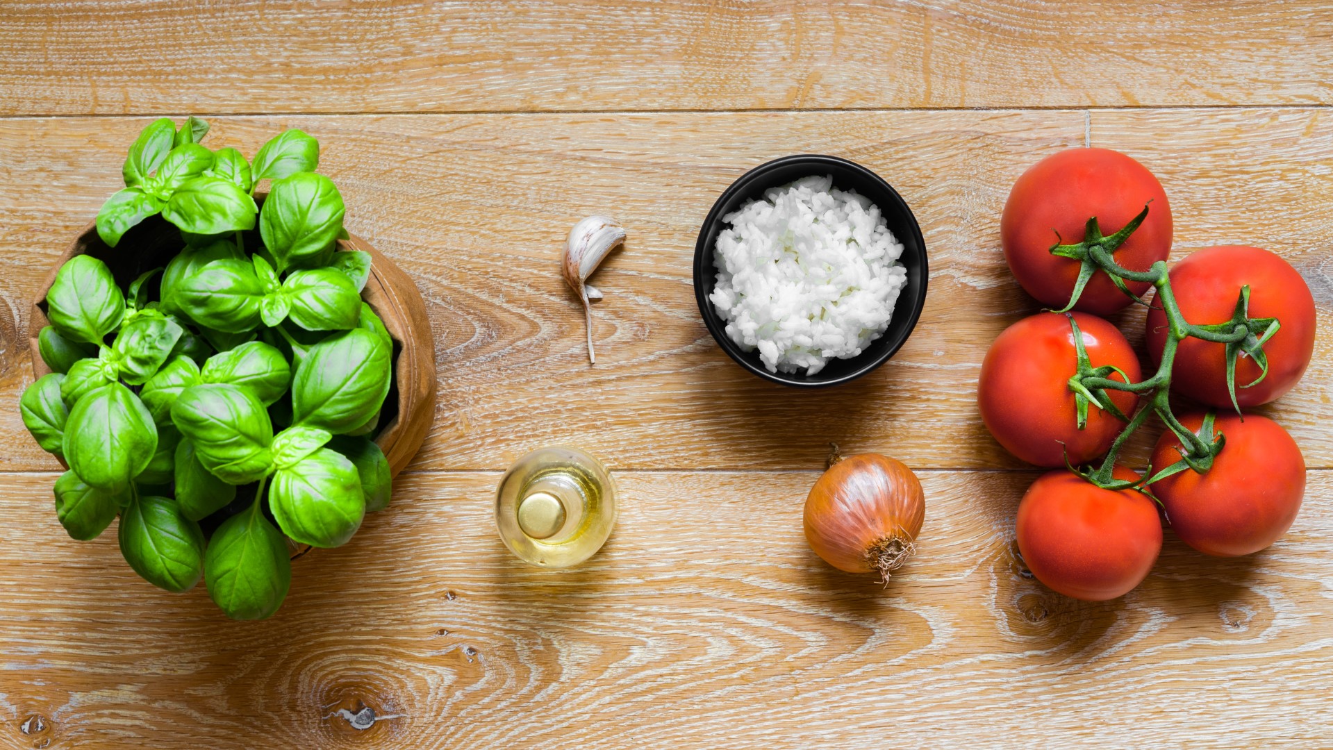Italienische Tomatensuppe mit Basilikum - Blog | EXPRES MENU